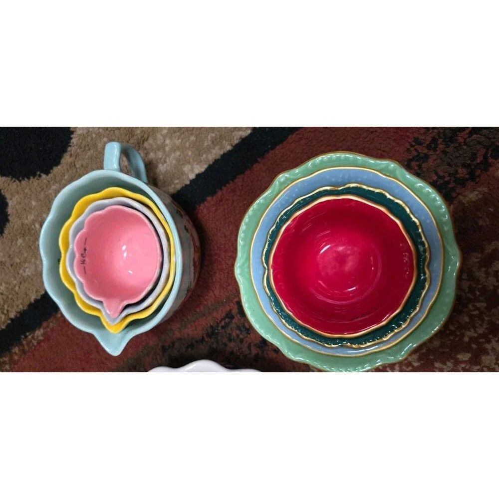 Pioneer Woman Woman Lot Mini Casserole Dish with Lid-Measuring Cups-Pie Plate
